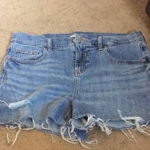 Old navy distressed boyfriend shorts